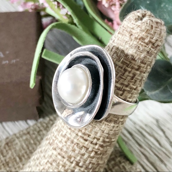 Size 5 SILPADA Lily Pearl & .925 Sterling Silver Ring, R2121 - Picture 2 of 6